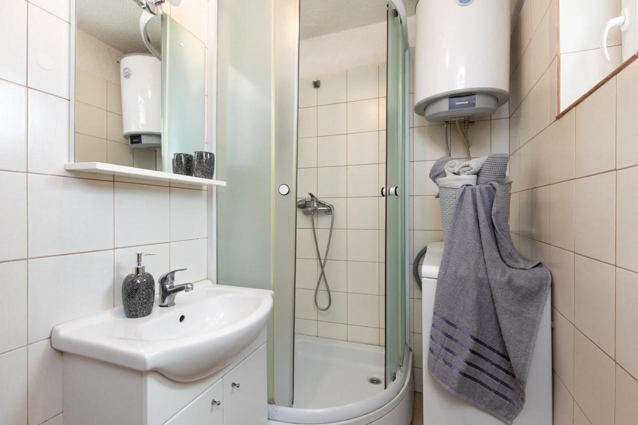 Apartman Umpa Omišalj المظهر الخارجي الصورة