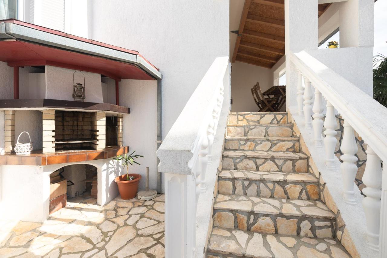 Apartman Umpa Omišalj المظهر الخارجي الصورة